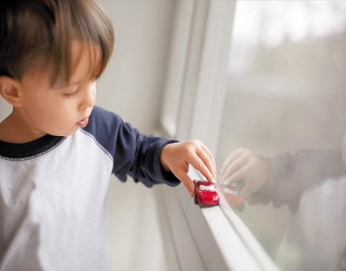 孩子得了孤独症怎么办 行为异常康复学校 爱诺自闭症康复培训学校