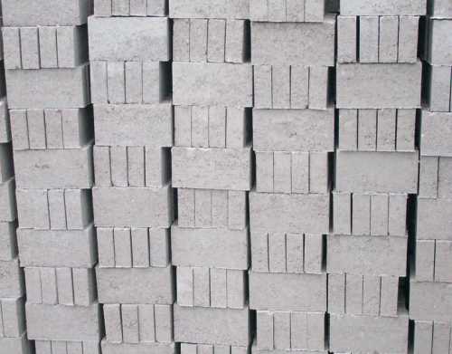 普通混凝土实心砖/快干水泥多少钱一吨/南充添浩建材有限公司