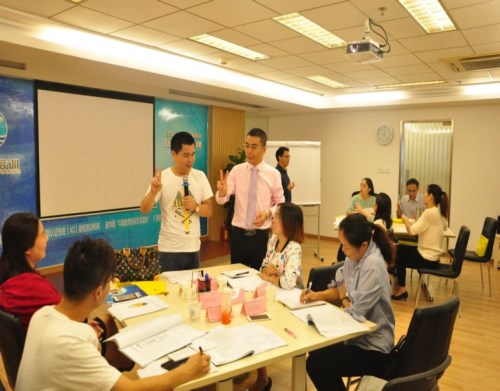 中学生演讲训练班 业务员当众讲话训练班 上海市海纳川教育科技有限公司