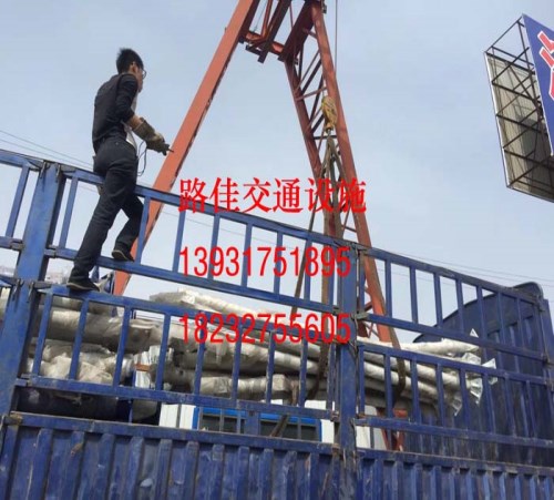 河北道路标志杆生产 标志杆厂家 沧州路佳交通设施有限责任公司