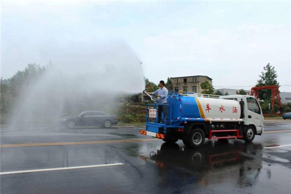 高品质市政喷洒车_车用高压水泵			相关-程力专用汽车洒水车厂